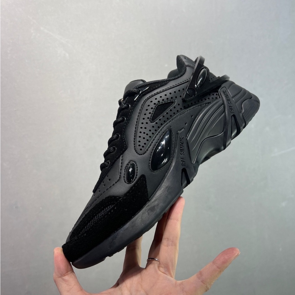 RAF SIMONS cylon 21 runner sneakers in black